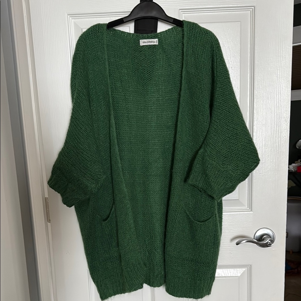 Forest Green Open-Front Cardigan with Textured Fabric